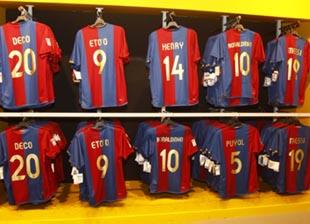 les maillots des stars de barcelone